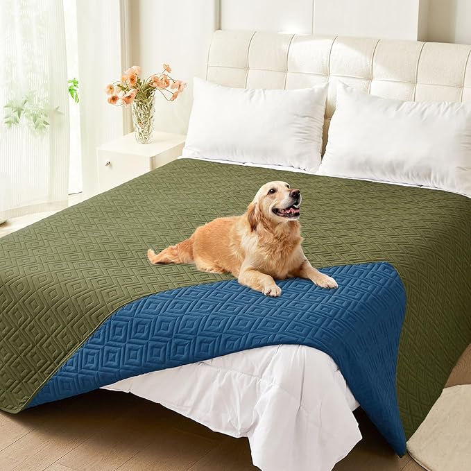 hyha Waterproof Dog Blanket, Soft Pet Bed Blankets, Waterproof Sofa Couch Cover for Dogs Washable, Reversible Pet Couch Covers for Sofa Furniture (82x82 Inch, Green/Navy Blue)