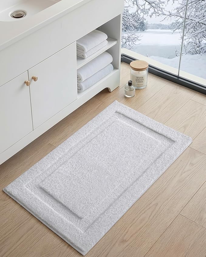 Color&Geometry Bathroom Rugs, Water Absorbent and Quick Dry Microfiber Bath Rugs-16"x24", Non-Slip, Machine Washable, Extra Soft Plush Bath Mats for Bathroom, Laundry Room, White