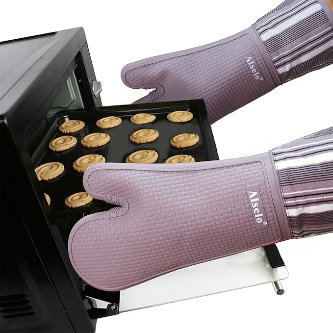 Silicone Oven Mitts Heat Resistant 550 Degree Extra Long Kitchen Gloves Pot Holders with Waterproof and Non-Silp for Baking Cooking Barbecue Microwave Machine Washable (Extra Long Purple, 2)