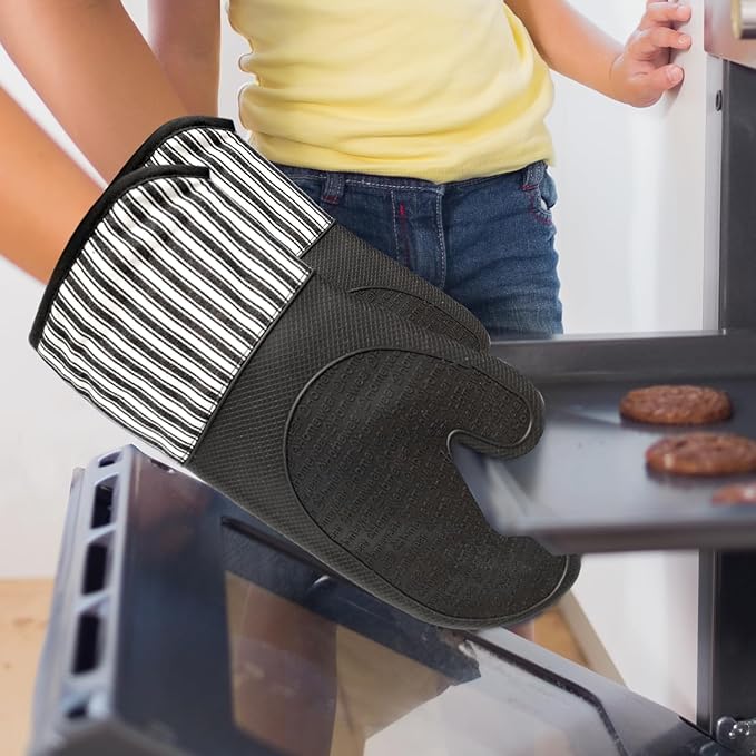 Homewear Marlow Silicone Extra Long Oven Mitt 2 Piece Set, Heat and Slip Resistant, Recycled Cotton with Soft Lining, Thick Kitchen Gloves for Cooking, Black