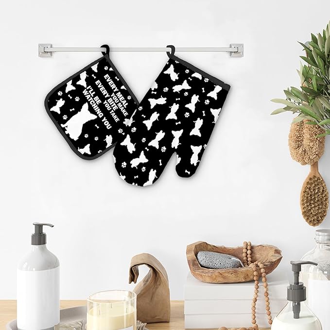 Chihuahua Gifts Dog Oven Mitts and Pot Holders Sets, Chihuahua Decor Dog Kitchen Accessories Sets, Every Meal You Make ChihuahuaDog Heat Resistant Oven Glove Potholders for Kitchen Baking