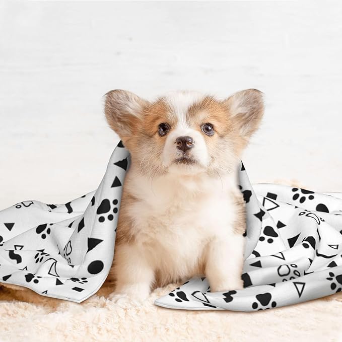 ENSFTF Pet Blanket,Warming Ultra Soft Warming Mat for Indoor Pet Beds & Furniture Reversible Blanket Machine Washable 27.6 * 19.7Inch,Animal Footprints Pattern