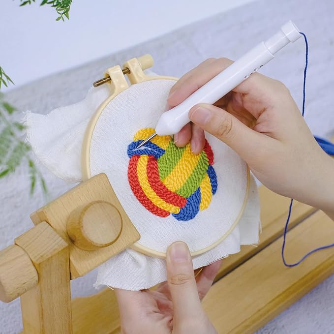 HAND U JOURNEY 3Pcs Embroidery Punch Needle Bachpack Charm Kit, Original Design with 2.2mm Punch Tool, Threads and Hoop. Random Color Chain (Puppy)