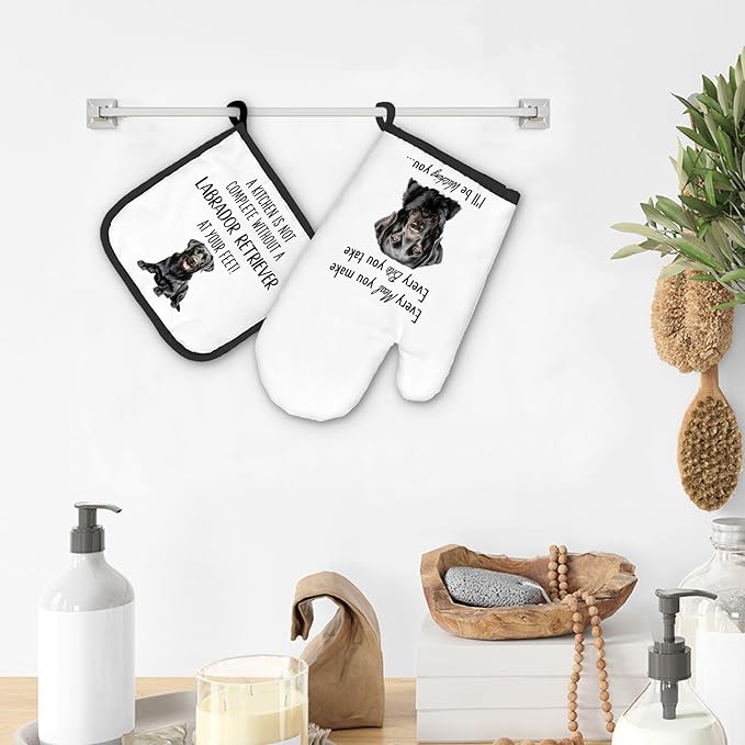 Black Lab Gifts Dog Oven Mitts and Pot Holders Sets, Black Labrador Dog Decor Kitchen Accessories Sets, Complete Without a Labrador Retriever Heat Resistant Oven Glove Potholders for Kitchen