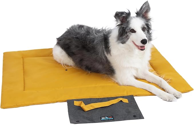 Outdoor Foldable Dog Mat Durable Teflon-Coated Oxford Material Waterproof Thin Dog pad Travel-Friendly Machine Washable Design for Camping/Car (Yellow, Small (27.6 * 19.7 * 1.57 in))