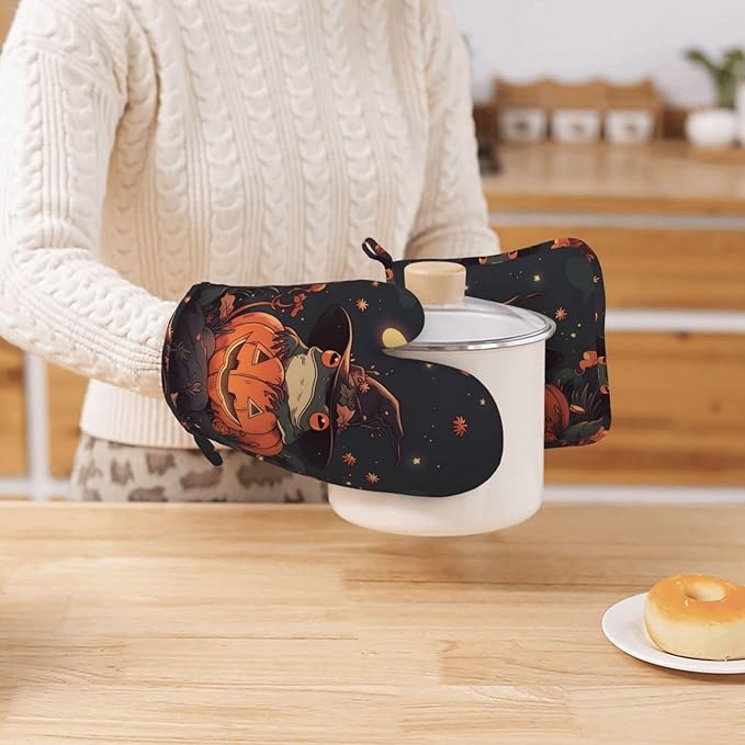 Frog Pumpkin Fairy Tale Oven Mitts and Pot Holders Sets, Home Silicone Heat Resistant BBQ Gloves for Kitchen Baking Cooking Grilling Microwave