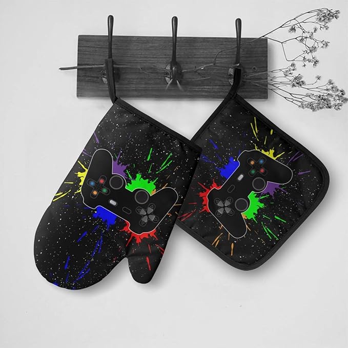 Video Game Joystick Oven Mitts and Pot Holders Insulated Gloves & Kitchen Counter Safe Mats for Cooking BBQ Baking Grilling (2-Piece Set)