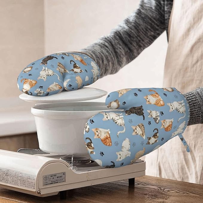 Oven Mitts 2 Pack, Silicone Kitchen Gloves, Heat Resistant with Non-Slip Grip and Soft Quilted Cotton Lining for Cooking Barbecue Backing (Cat)