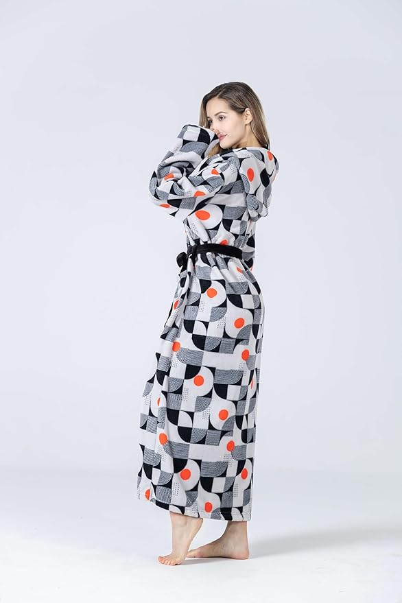 RONGTAI Womens Robes Plush Fleece Hooded Bathrobe Thick Nightgown with Pockets Fluffy Sleepwear