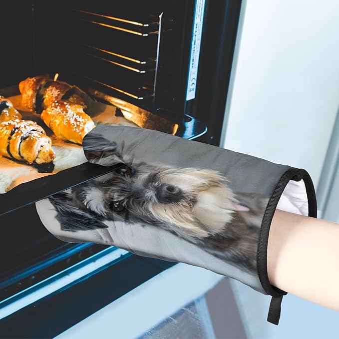 Cute Schnauzer Dog Oven Mitts and Pot Holder Set of 2, Kitchen Heat Insulation Pads Non-Slip Potholders Baking Gloves for BBQ Cooking Baking