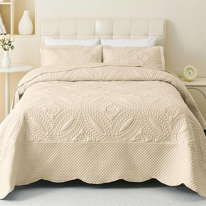 Cmfshape Oversize King Bedspread 120"x120",3 Piece California King Quilt,Lightweight Beige Quilt Set for All Season,Modern Coin Pattern Bedding Set(1 Quilt,2 Pillowshams)