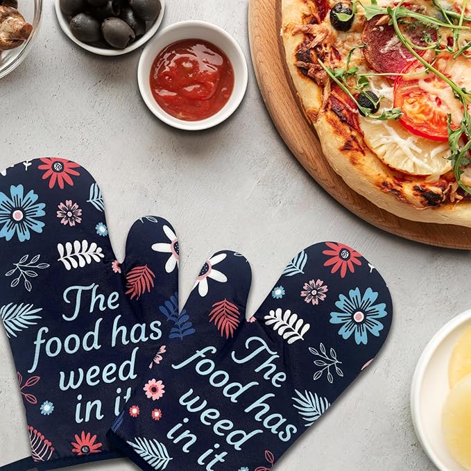 2 Pack Funny Weed Oven Mitts, The Food Has Weed in It, Heat Resistant Silicone Non-Slip Mitts, Kitchen Decor Gifts for Chef Baker, Christmas Birthday Gifts for Women Mom Wife Sister Friend