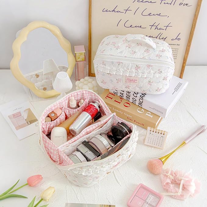 HiTotes Travel Makeup Bag Coquette Floral Cosmetic Bag Quilted Wide Open Lay Flat Toiletry Bag Cute Travel Makeup Pouch