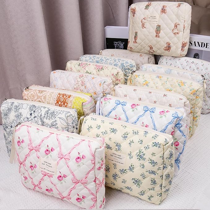 Floral Makeup Bag, Small Cosmetic Bag for Women Girls, Cute Cotton Makeup Bag, Quilted Makeup Bags, Flower Travel Toiletry Organizer Bag(Blue Flower)