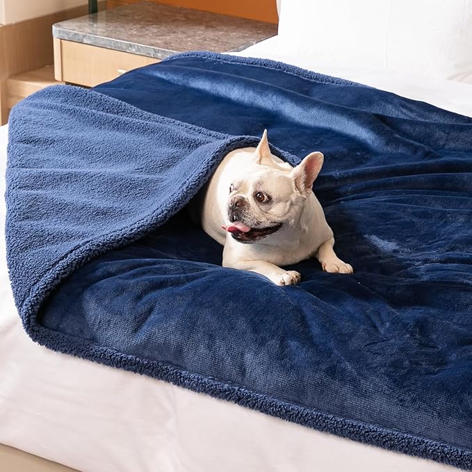 Maidewow Navy Blue Dog Blanket for Pets Reversible Fluffy Pet Bed Cover Mats Waterproof Puppy Blankets Leakproof Sofa Couch Washable Cover Cat Pet Blanket for Warm-Navy Blue,M