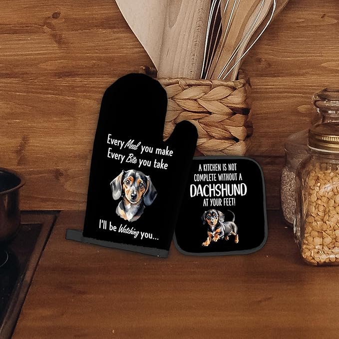 Dachshund Gifts Dog Oven Mitts and Pot Holders Sets, Weiner Dog Gifts Kitchen Accessories Sets, Complete Without a Dachshund Dog Black Heat Resistant Oven Glove Potholder for Kitchen Baking