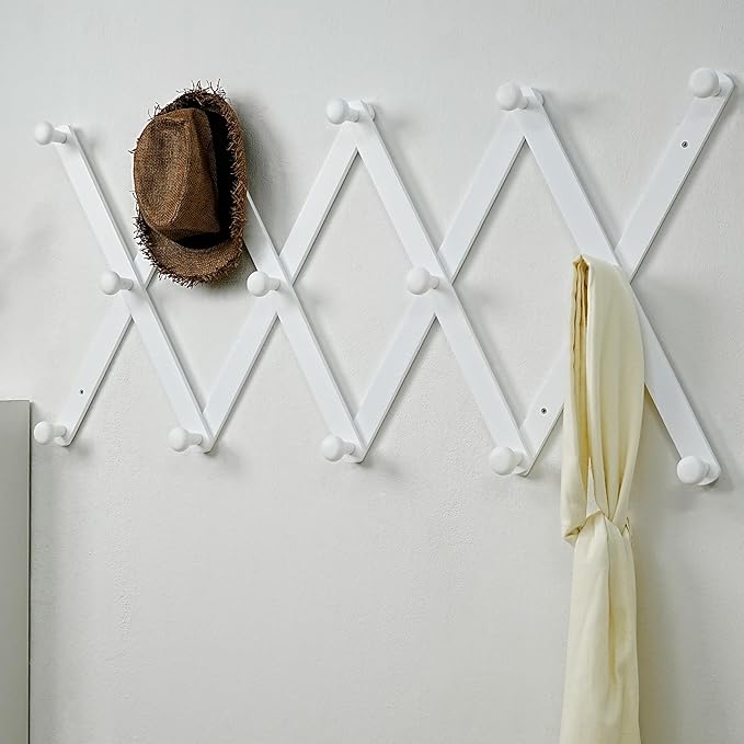 SKOLOO Large Hat Rack for Wall, Wooden Accordion Wall Hanger, Modern, Expandable Coat Hooks, Hat Display Rack for Home, Office, and Studio, 14 Peg, White