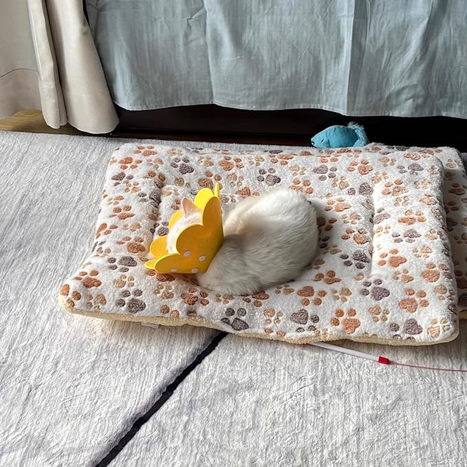 Self Warming Cat Bed, Heated Pet Pad for Indoor Cats & Small Dogs, Energy-Free Thermal Plush Mat with Paw Print Design, Orthopedic Soft Warm Bed for Kittens, Senior Pets - Gray (27.17" x 18.9")