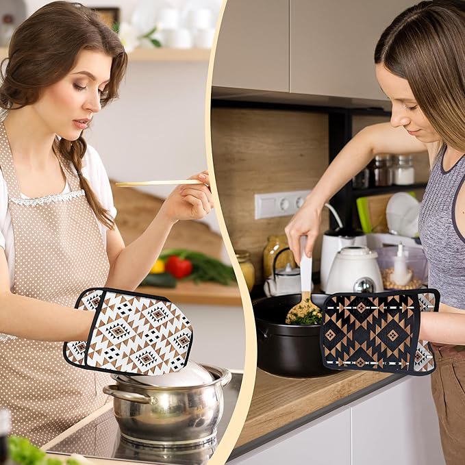 Boho Western Aztec Pot Holders 2 Pack Set, Western Kitchen Decor, Vintage Farmhouse Aztec Southwestern Heat Resistant Oven Hot Pads for Kitchen Countertop Baking Cooking，070 Potholder