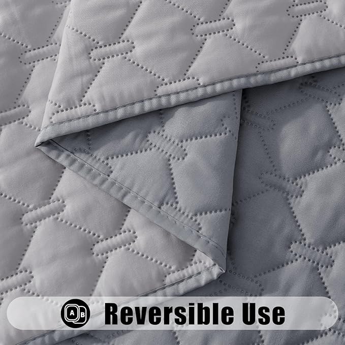 Smiry Waterproof Dog Bed Cover Blanket, Soft Reversible Pet Blanket, Washable Leakproof Cats Dogs Couch Cover for Sofa, Couch, Furniture, Plaid (40x50 Inch, Grey/Light Grey)