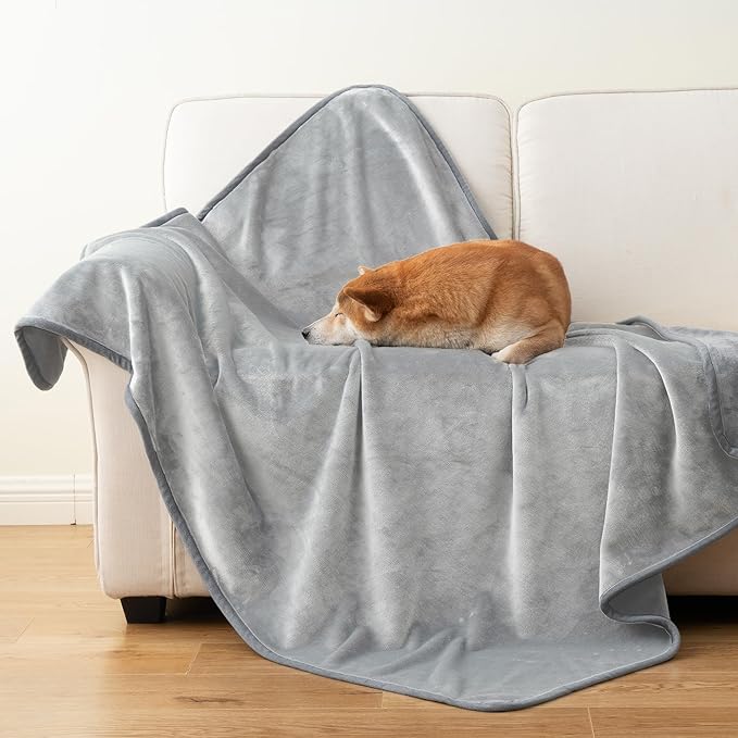 CAPT.SNOOZE Waterproof Dog Blankets Light Grey, 30"x40" Cat Blanket for Indoor Cats, Soft Fluffy Sofa Car Bed Protector, Reversible Leakproof Flannel Puppy Blanket for Small Medium Dogs