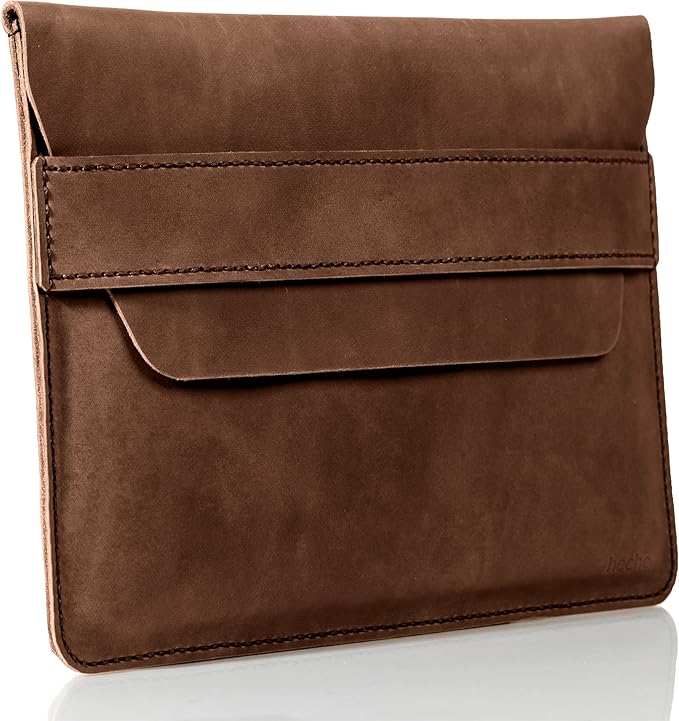 Full-Grain Leather Sleeve for iPad A16, iPad (1-10) & iPad Air (1-5) - Handmade & Fair | Fernando by hecho.