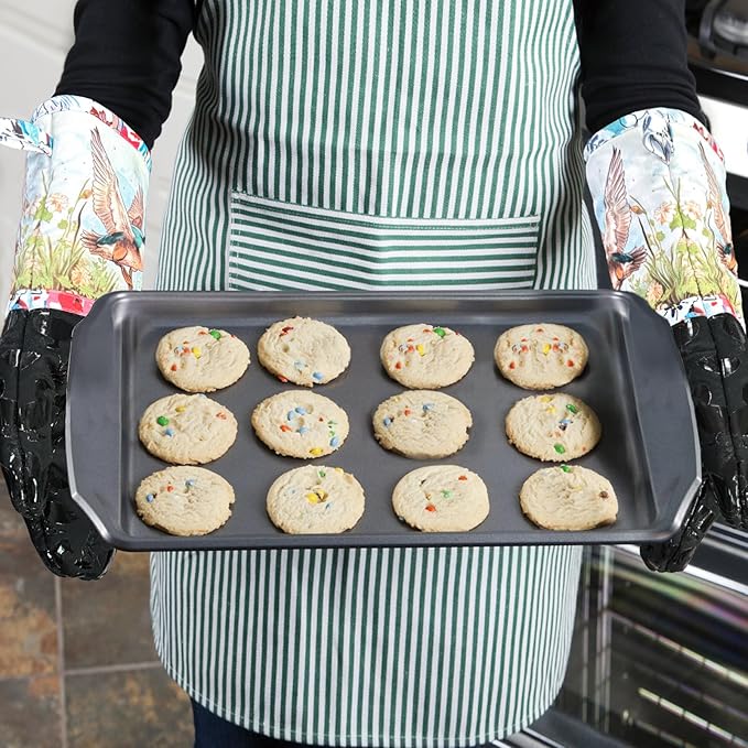 Oven Mitts, Heat Resistant with Soft Quilted Cotton Lining Set of 2, Fashion Duck Design with Silicone Printing Anti-Slip Kitchen Gloves for Safe Backing Cooking Barbecue (Darkgray, Duck)