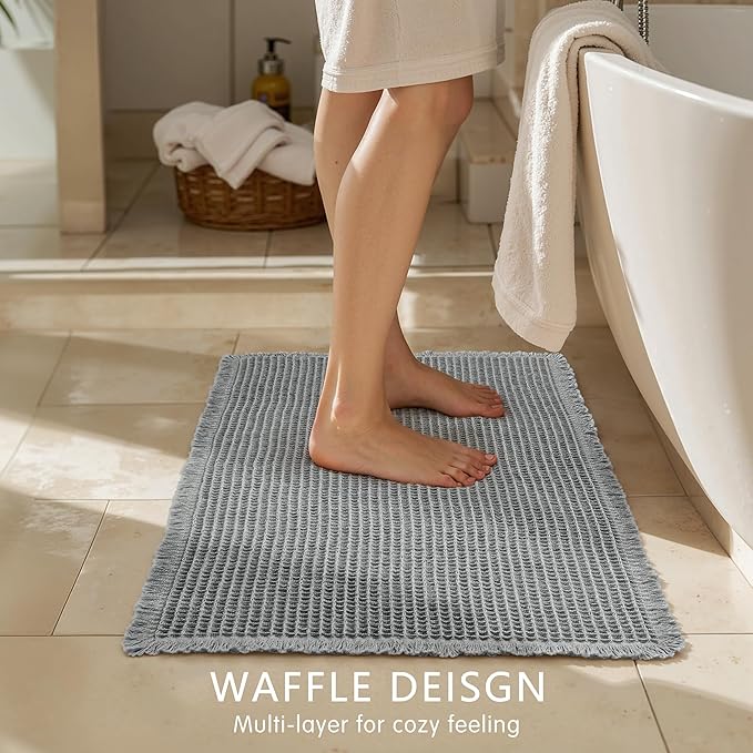 SUBRTEX Waffle Braided Bath Mat, 16" x 24" Soft Waffle Bath Rugs, Absorbent Non Slip Bathrooom Mats, Machine Washable Area Rug for Bathroom, Quick Dry, Gray