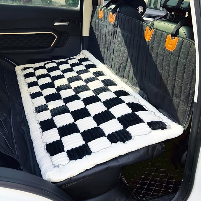 AEEISHOMEREFORM Backseat Pet Bed Mat, Truck Plaid Dog Bed for Car Back Seat, Deluxe Dog Seat Covers, Non-Slip Travel Pet Mat, Fit for Backseat Extenders and Trucks SUVs (Black&White, 24.8x54 inch)
