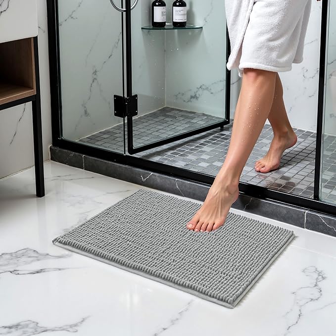 SUBRTEX Bathroom Rugs Chenille Bath Rug Soft Short Plush Bath Mat Soft Shower Mat Water Absorbent Shower Mat Quick Dry Machine Washable(Light Gray,16" x 24")