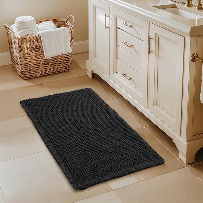 SUBRTEX Waffle Braided Bath Mat, 20" x 32" Soft Waffle Bath Rugs, Absorbent Non Slip Bathrooom Mats, Machine Washable Area Rug for Bathroom, Quick Dry, Black