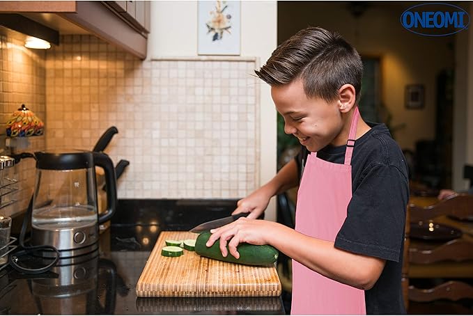Kids Apron, Medium, 100% Cotton With An Adjustable Strap to fit All Ages