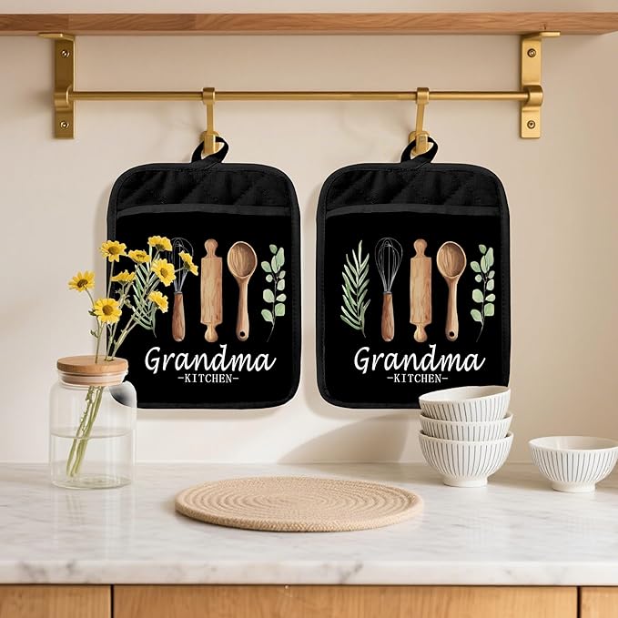 Grandma Kitchen Gifts Pot Holders 2 Pack Set, Grandma Baking Cooking Gifts, Gift for Grandmother Heat Resistant Oven Hot Pads for Kitchen Countertop Baking