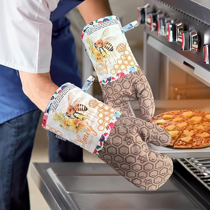 Oven Mitts, Heat Resistant with Soft Quilted Cotton Lining Set of 2, Fashion Bee Design with Silicone Printing Anti-Slip Kitchen Gloves for Safe Backing Cooking Barbecue (Khaki, Bee)