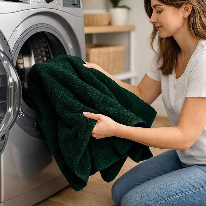 RIVERSIDE Pack of 8 Towels Set, 2 Large Bath, 2 Hand, 4 Face Washcloths, 100% Cotton Hotel Quality, Super Soft, Quick Dry, Highly Absorbent Perfect for Bathroom, Hunter Green