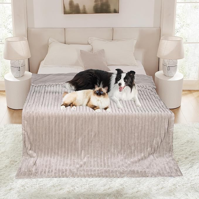 ZAKAPAWS Waterproof Dog Blanket, Soft Fleece Blanket for Couch Protector, Reversible Pet Blankets Furniture Protector Cover for Small Medium Large Dogs Cats (Line, 60"x80")