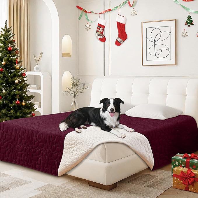 CYCMACO Waterproof Dog Bed Cover, Non-Slip Dog Blanket for Couch, Couch Covers for Dogs Washable, Pet Blanket for Furniture, Pet Bed Mat for Sofa, Car, Pet Supplies Christmas (52x82 Inch, Burgundy)