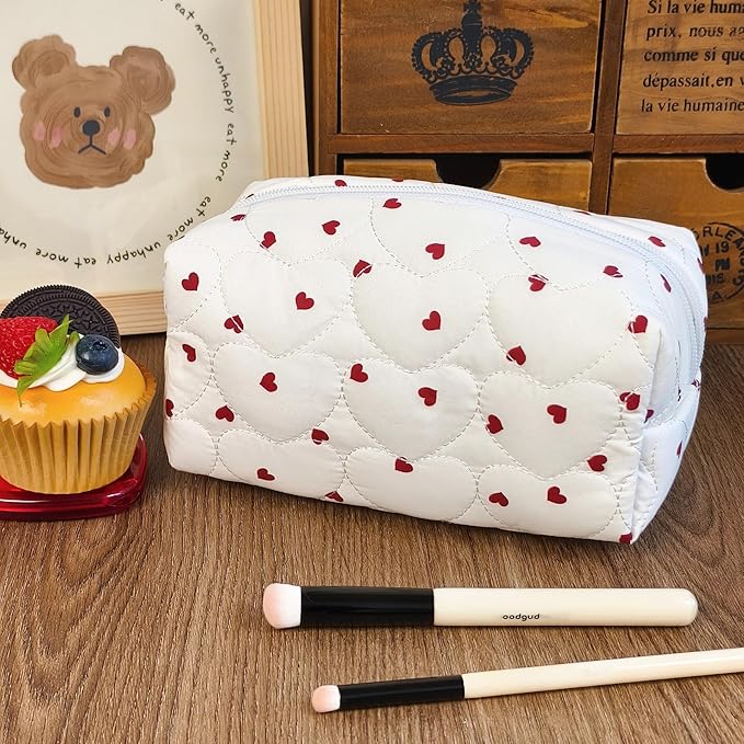 STARDW Cute Quilted Makeup Bag for Women, Large Capacity Travel Toiletry Bag with Zipper and Canvas Lining