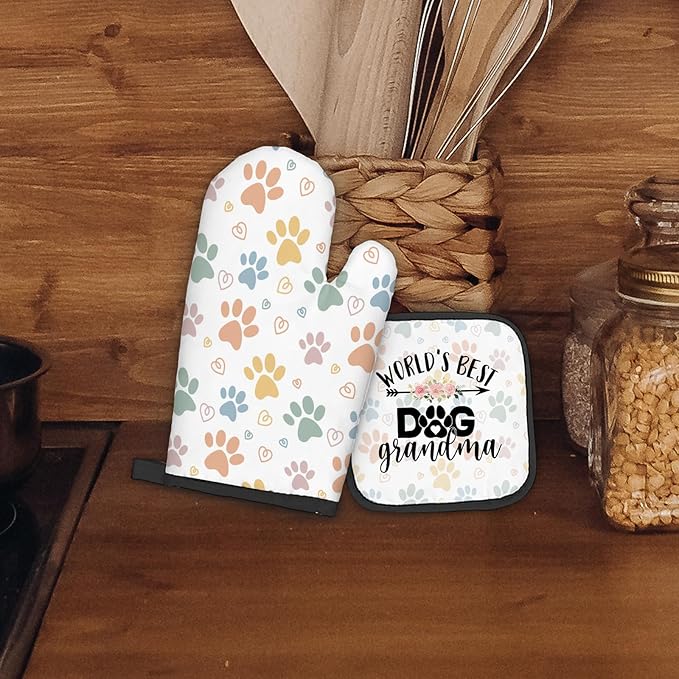 Dog Grandma Gifts Oven Mitts and Pot Holders Sets, Gifts for Dog Grandma, Dog Paw Kitchen Decor Accessories Sets, World’s Best Dog Grandma Heat Resistant Oven Glove Potholders for Kitchen