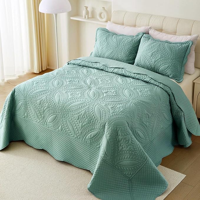 Cmfshape Oversize King Bedspread 114"x102",3 Pieces California King Size Quilt,Lightweight Blue Quilt Set for All Season,Modern Coin Pattern Bedding Set(1 Quilt,2 Pillowshams)