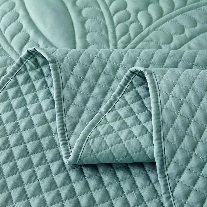 Cmfshape Oversize King Bedspread 114"x102",3 Pieces California King Size Quilt,Lightweight Blue Quilt Set for All Season,Modern Coin Pattern Bedding Set(1 Quilt,2 Pillowshams)