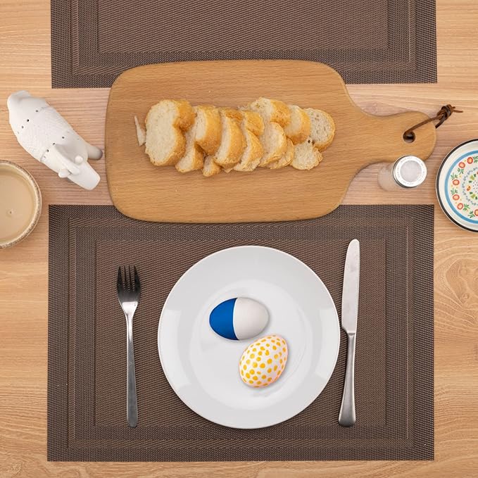 Winknowl Placemats Set of 6，Heat Resistant Woven Vinyl Washable PVC Place Mats，Non-Slip Stain Resistant Indoor/Outdoor Table Mats for Dining Table (Brown)