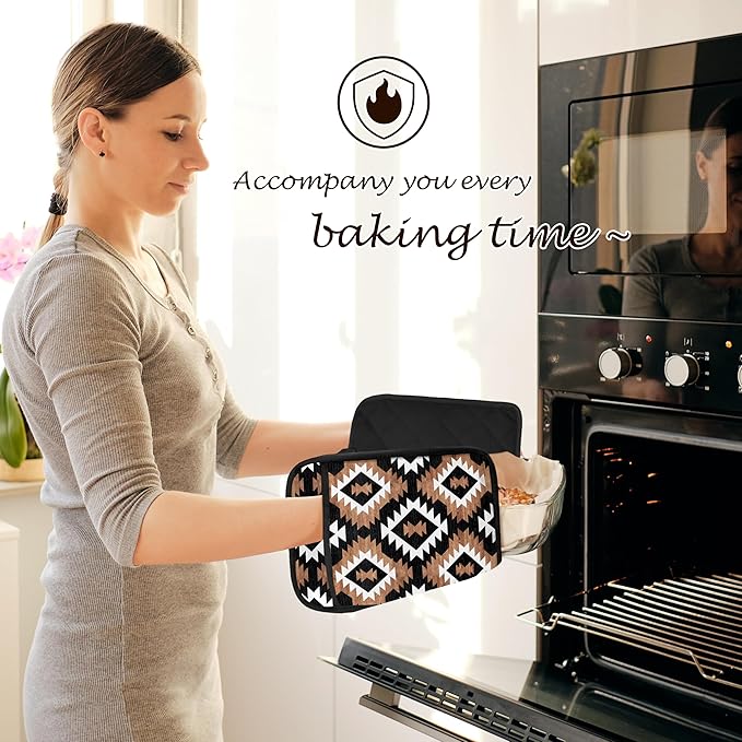 Vintage Western Aztec Pot Holders 2 Pack Set, Western Kitchen Decor, Boho Rustic Aztec Southwestern Heat Resistant Oven Hot Pads for Kitchen Countertop Baking Cooking，069 Potholder