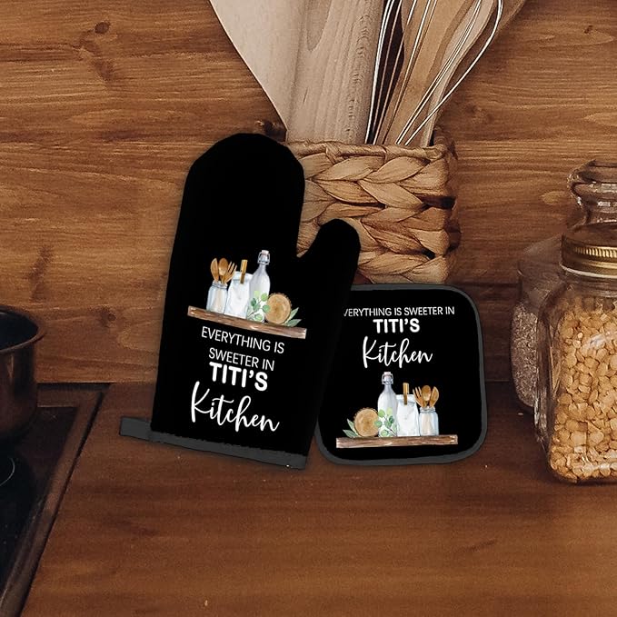 Titi Gifts Oven Mitts and Pot Holders Sets, Gifts for Titi Aunt Auntie Aunty, Titi Aunt Auntie Gifts from Nephew Niece, Sweeter in Titi’s Kitchen Heat Resistant Oven Glove Potholders for Kitchen