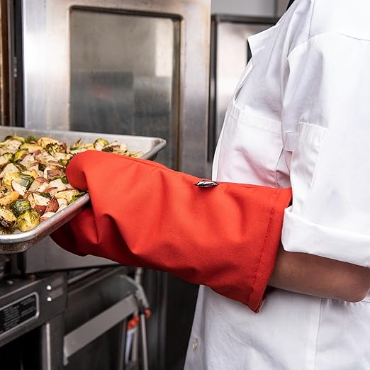San Jamar CTC15 Cool Touch Conventional Oven Mitt Heat Protection up to 500° F, 15" Length, Red