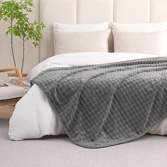 Yaning Waterproof Blanket for Bed Couch Sofa Car, Soft Leakproof Dog Blanket with 3D Bubble Pattern, Reversible Water Proof Pet Blankets for Dogs Cats Puppies (50"x60", Grey)