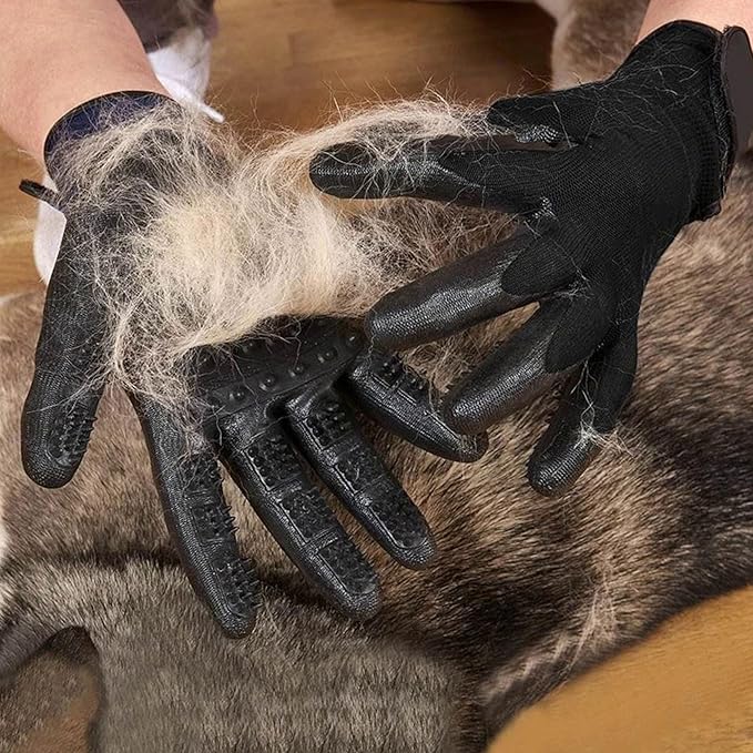 Lumova Pet Grooming Glove – Patented Rubber-Massage Shedding Bath & Hair Remover for Dogs, Cats & Livestock – Lightweight, Flexible, Secure Fit (Cyan&Black)