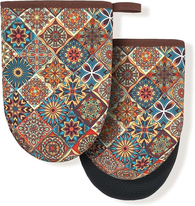 Vintage Bohemian Boho Mandala Floral Mini Silicone Oven Mitts, Heat Slip Resistant Kitchen Gloves 2-Pack Set, Soft Short Small Oven Mittens Pot Holders for Baking Grilling Barbecue Microwave Gift