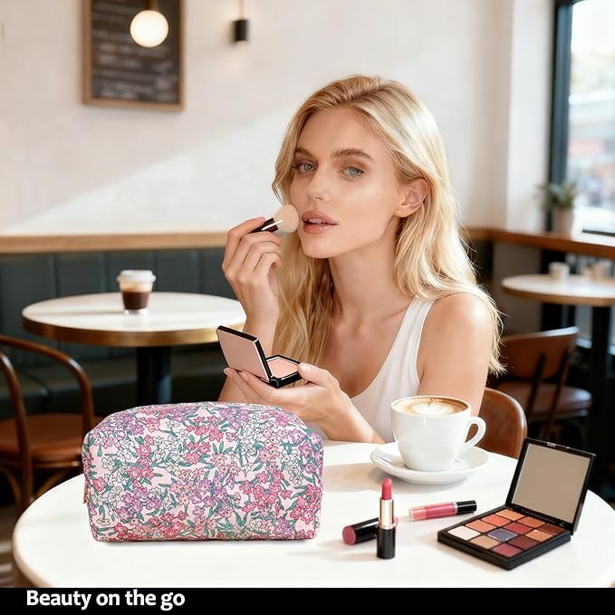 STARDW Cute Quilted Floral Makeup Bag for Women, Large Capacity Travel Toiletry Bag with Zipper and Canvas Lining