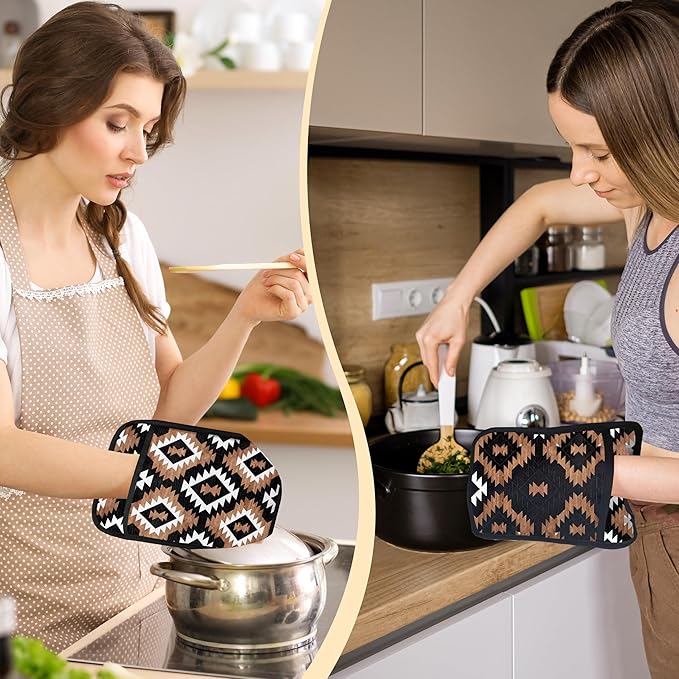 Vintage Western Aztec Pot Holders 2 Pack Set, Western Kitchen Decor, Boho Rustic Aztec Southwestern Heat Resistant Oven Hot Pads for Kitchen Countertop Baking Cooking，069 Potholder